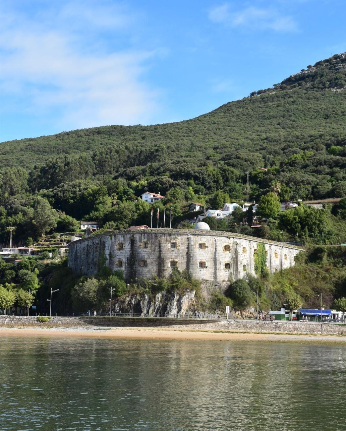 Apartamentos Tierra Y Arte Santoña المظهر الخارجي الصورة